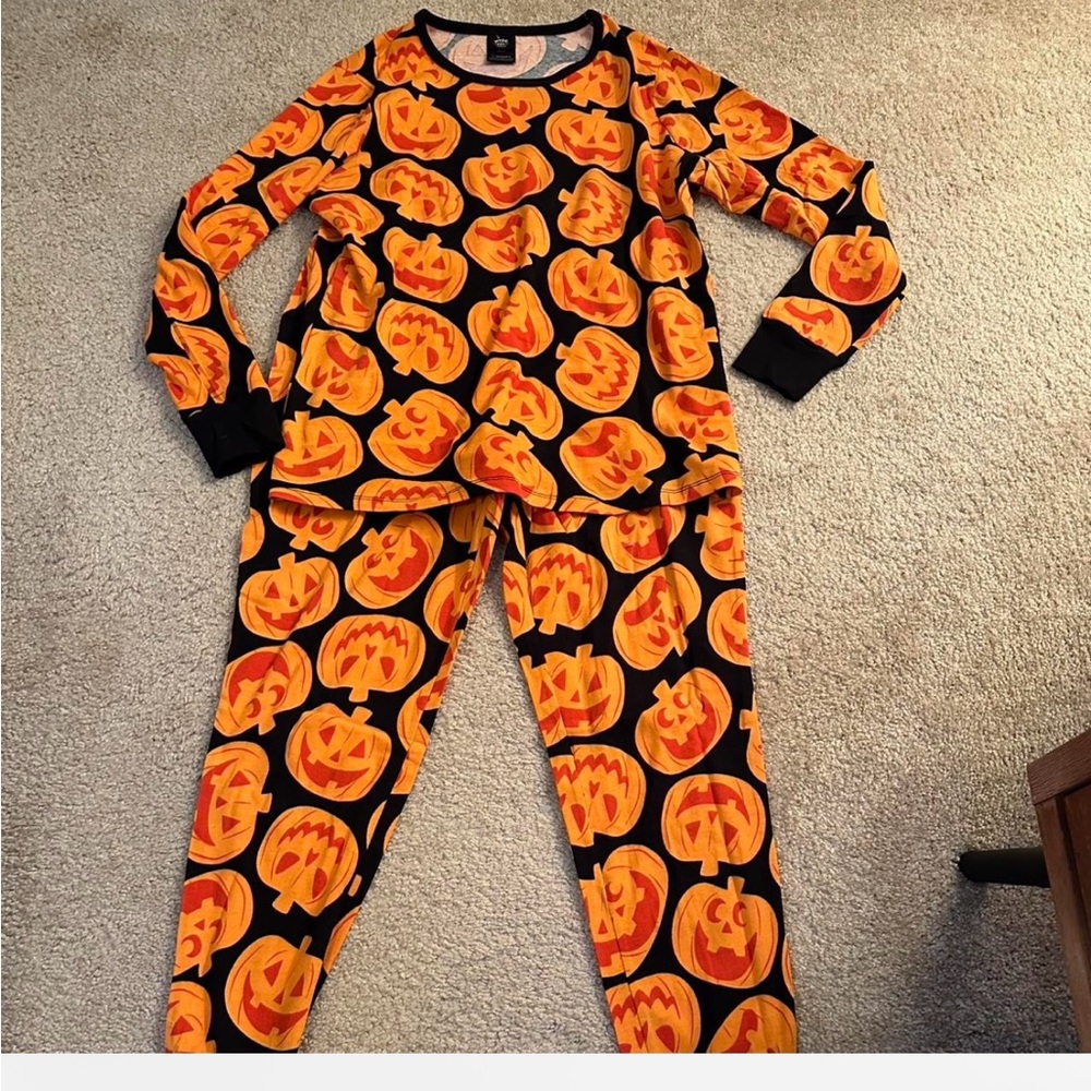 NWT Hyde and Eek Halloween Pumpkin Pajama Set Size 10